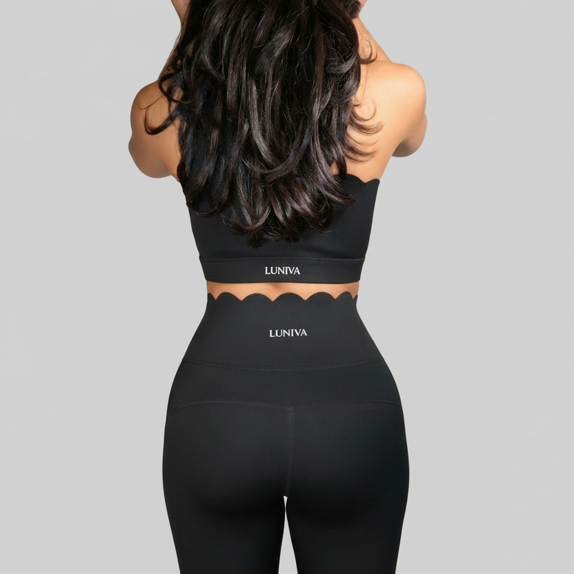 Amara Flow Noir Top